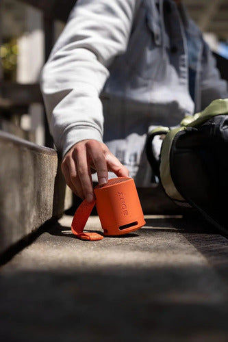 Parlante Bluetooth Portátil Impermeable Sony Srs-xb100 Naranja