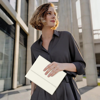 Funda Con Teclado Para iPad Air Crema