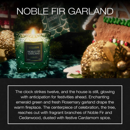 Vela Festiva Noble Fir Garland 185g De Voluspa Guirnalda De Abeto Noble Nombre Del Diseño Pomandro Dorado Y Hinoki