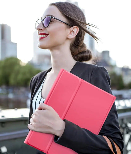 Funda Con Teclado Para iPad 11th/10th Gen, Retroiluminada Rosa